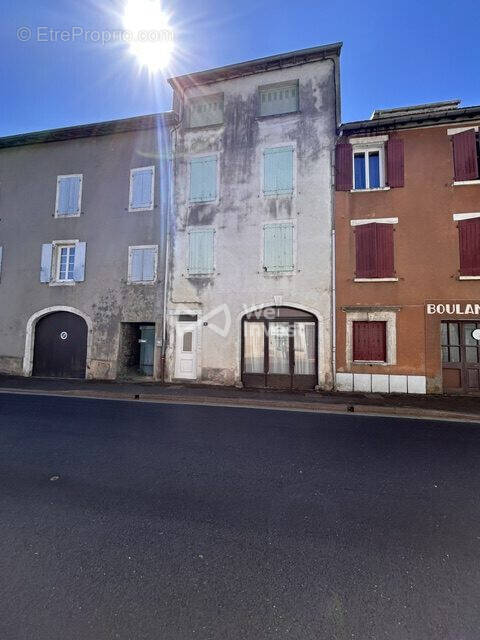 facade - Maison à LACAUNE