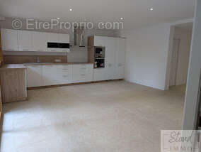 Commerce à MARSEILLE-5E