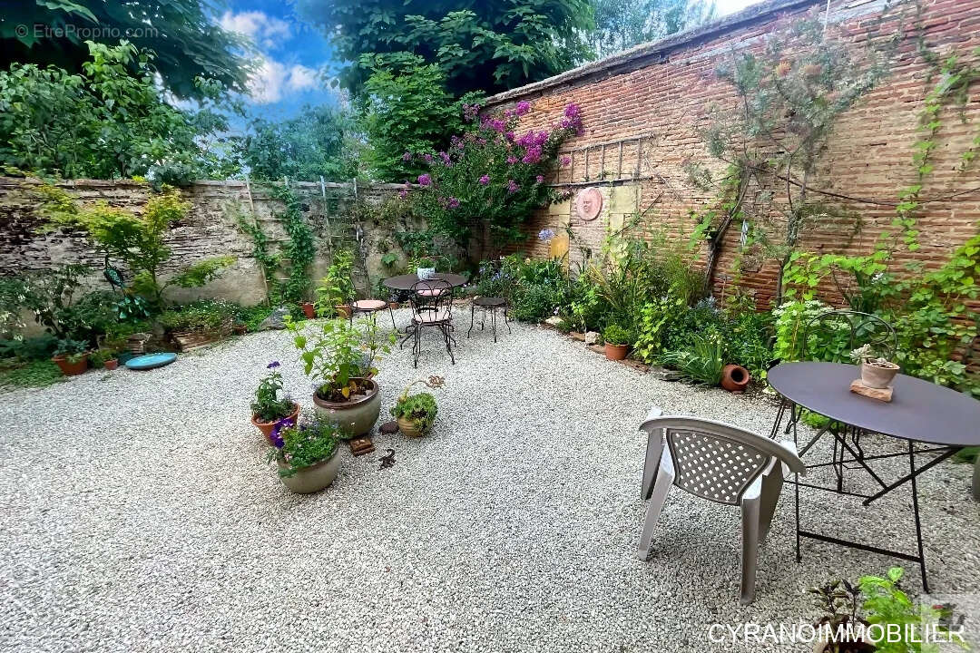 Maison de ville, 207m2 hab, 5/6 chambres - photo 2