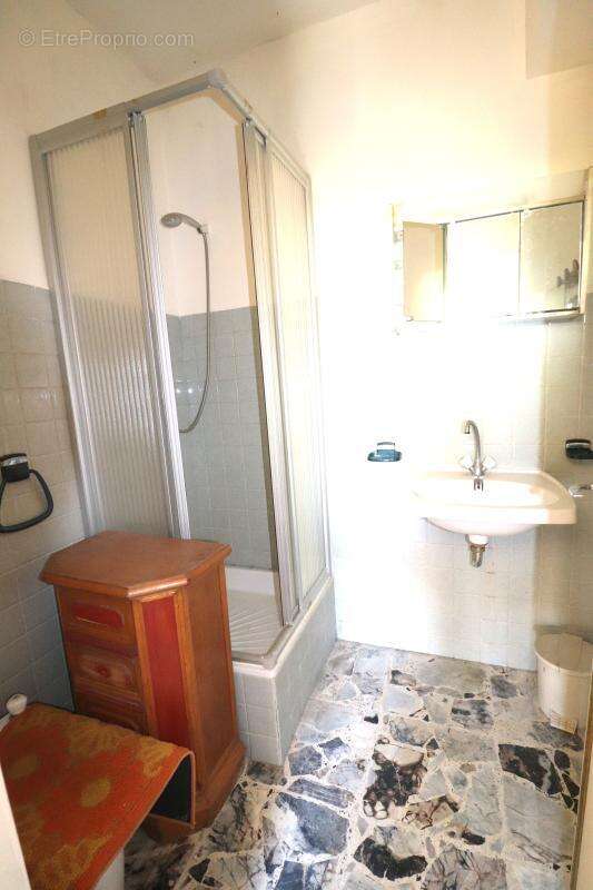 Maison à BERRE-LES-ALPES