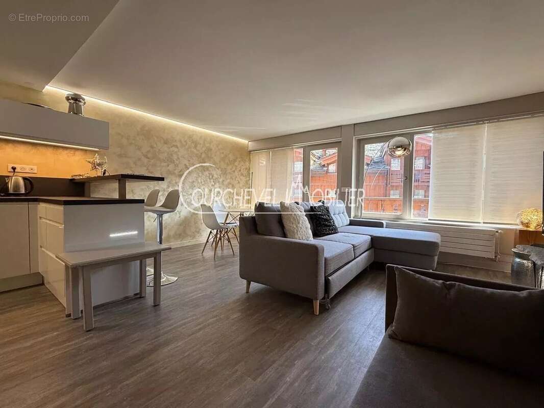 Appartement à LA PERRIERE