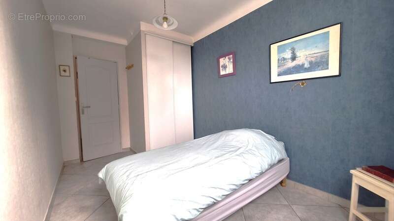 Appartement à MARSEILLE-4E