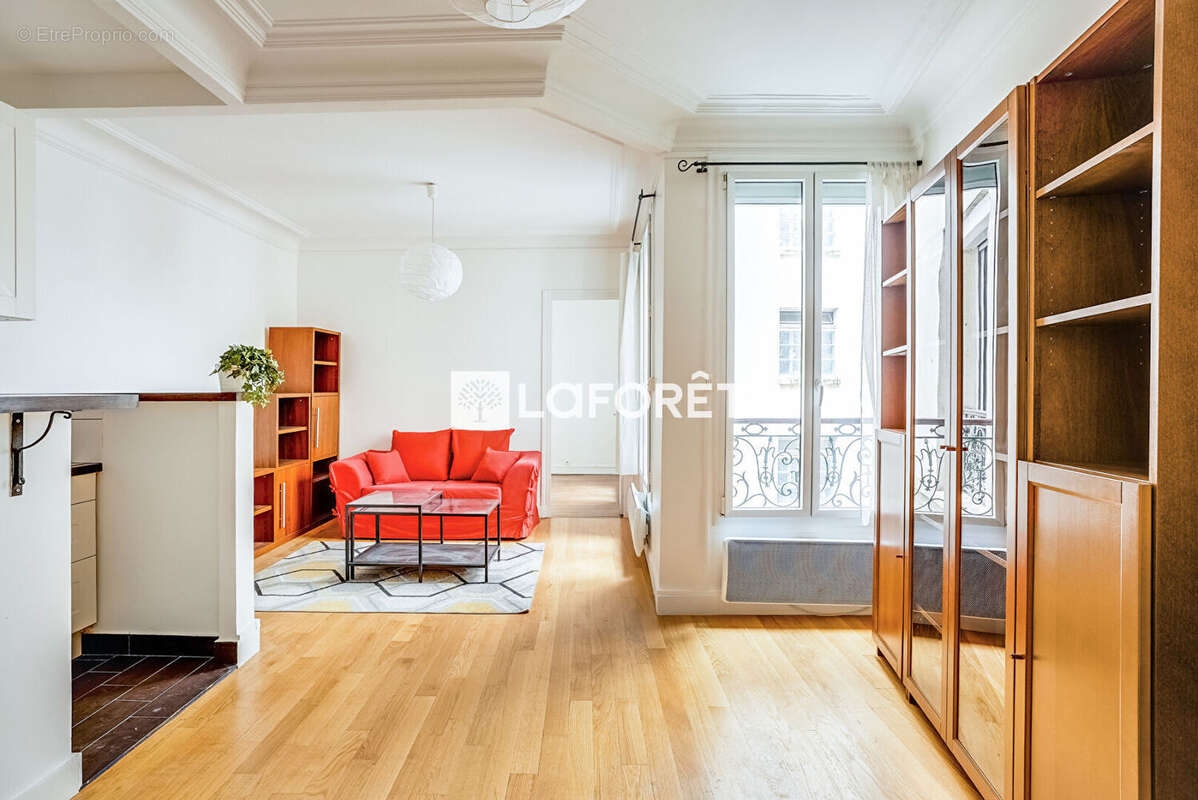 Joli deux pièces  - PARIS 15ème - photo 2