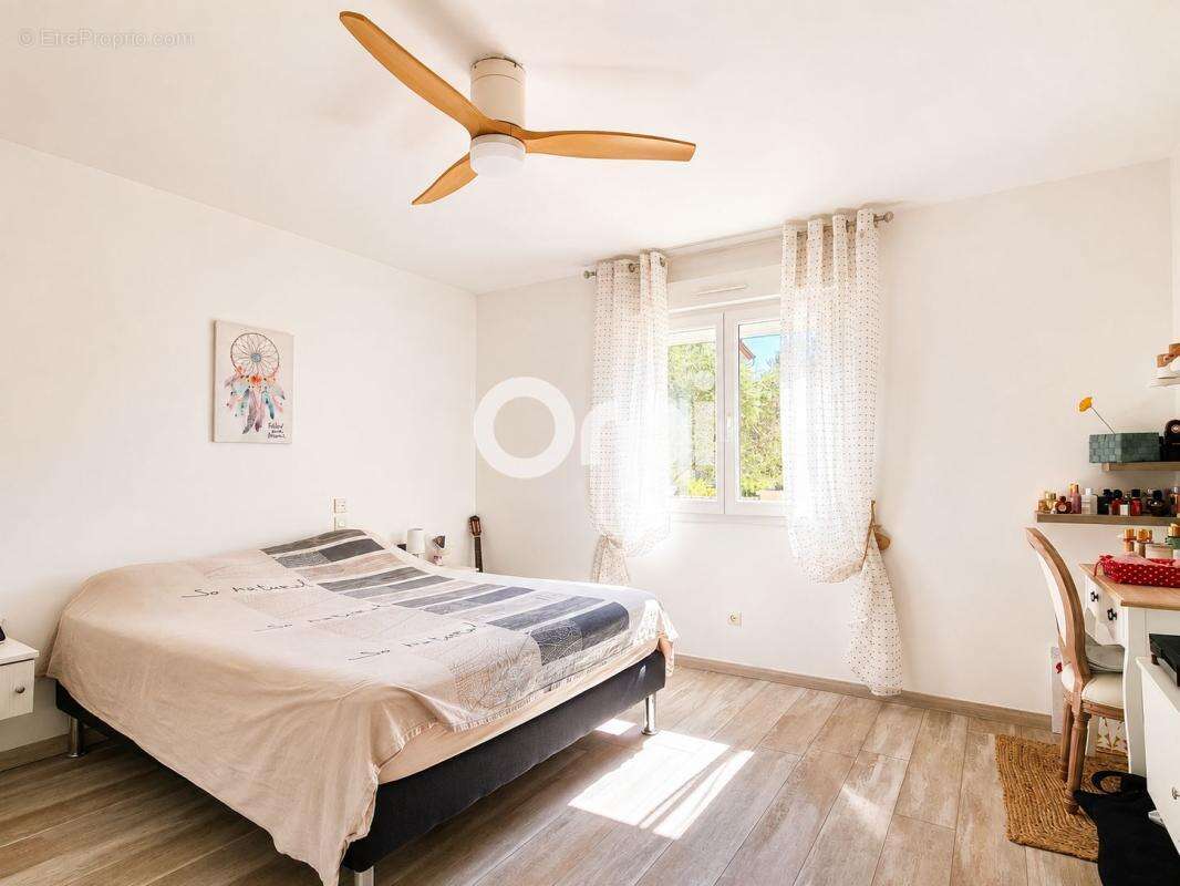  Saint-Martin-de-Valgalgues – Villa Traditionnelle de 160 m² (DPE B) - photo 13