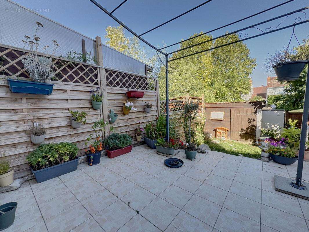 Maison à MARSANNAY-LA-COTE