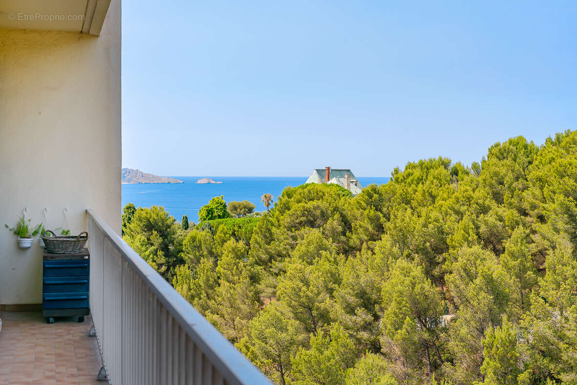 13008 Marseille Bagatelle Appartement dernier étage vue mer. - photo 16