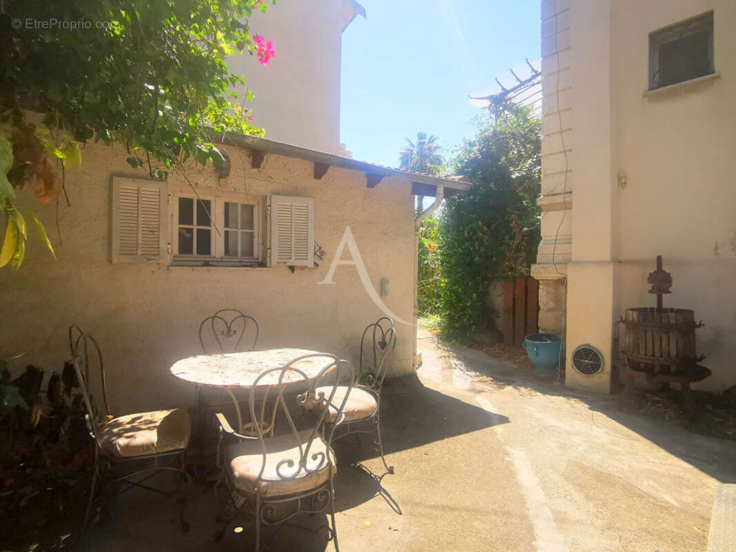 Saint maurice : superbe villa belle epoque - photo 10