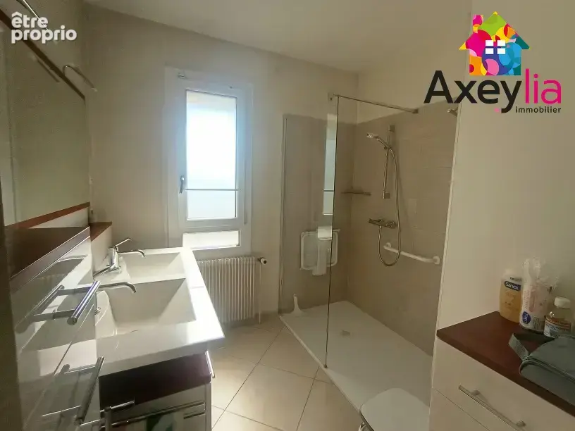 A vendre- pouilly-sous-charlieu- maison 3 chambres sur terrain avec depot - photo 10