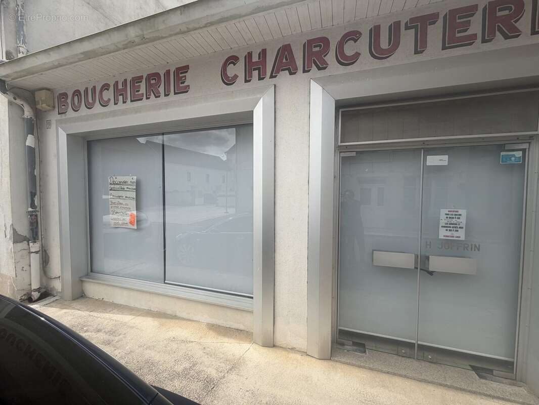 700 m² à Mussy-Sur-Seine  - photo 2