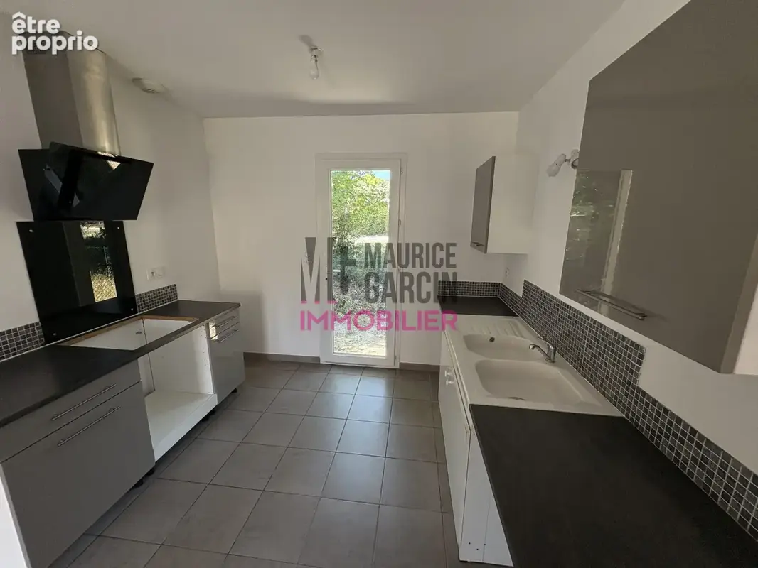 Maison 4 pièces 85 m² à vendre à Caumont-Sur-Durance (84510) - photo 4