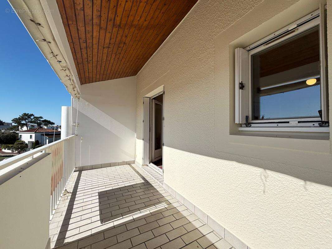 Appartement à VAUX-SUR-MER