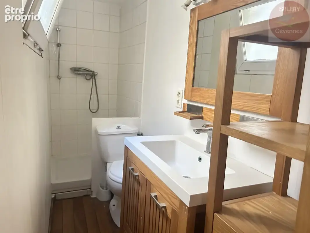 ANDUZE  Appartement T4 lumineux au cur du village - photo 7