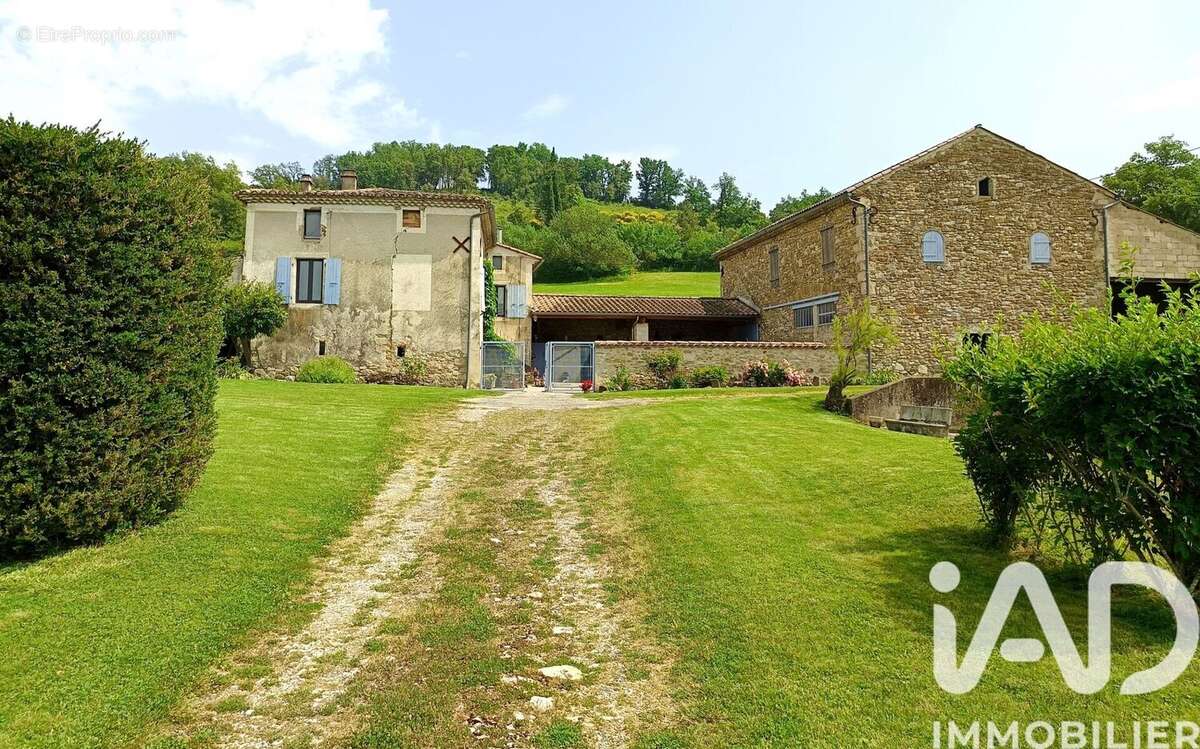 Photo 2 - Maison à PONT-DE-BARRET