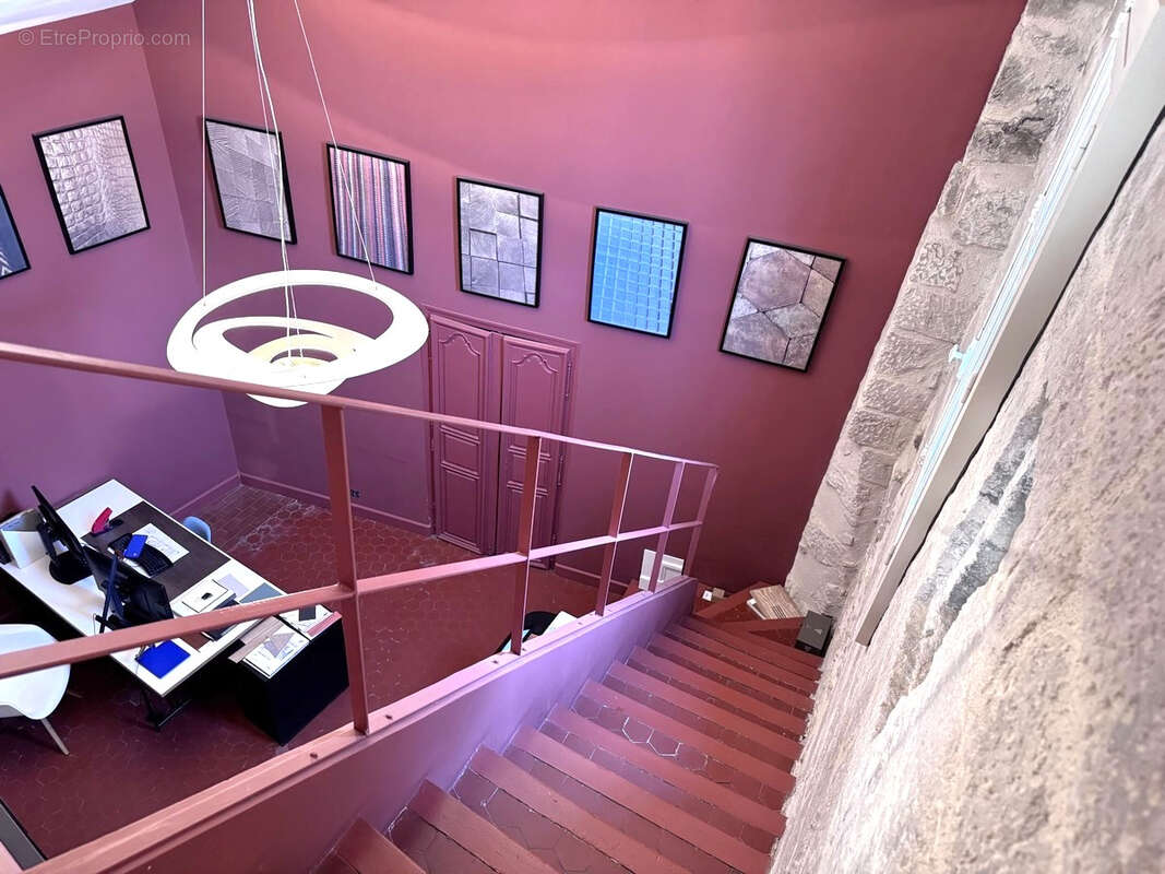 Appartement à VILLENEUVE-LES-AVIGNON