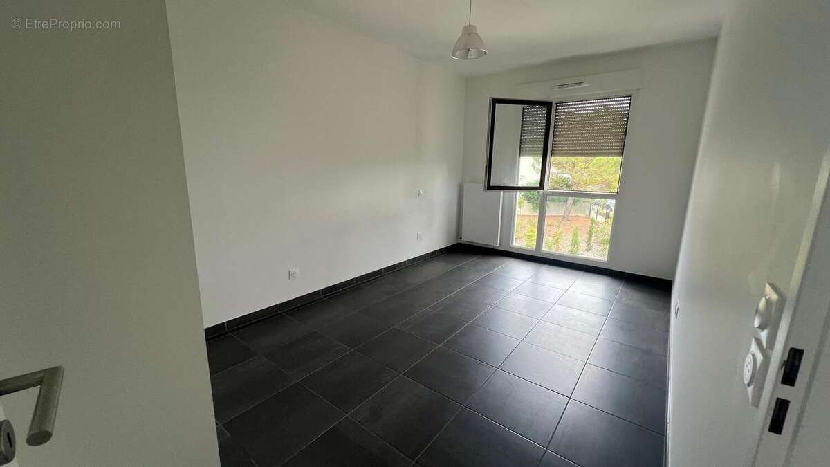 Photo 9 - Appartement à LA TOUR-DE-SALVAGNY