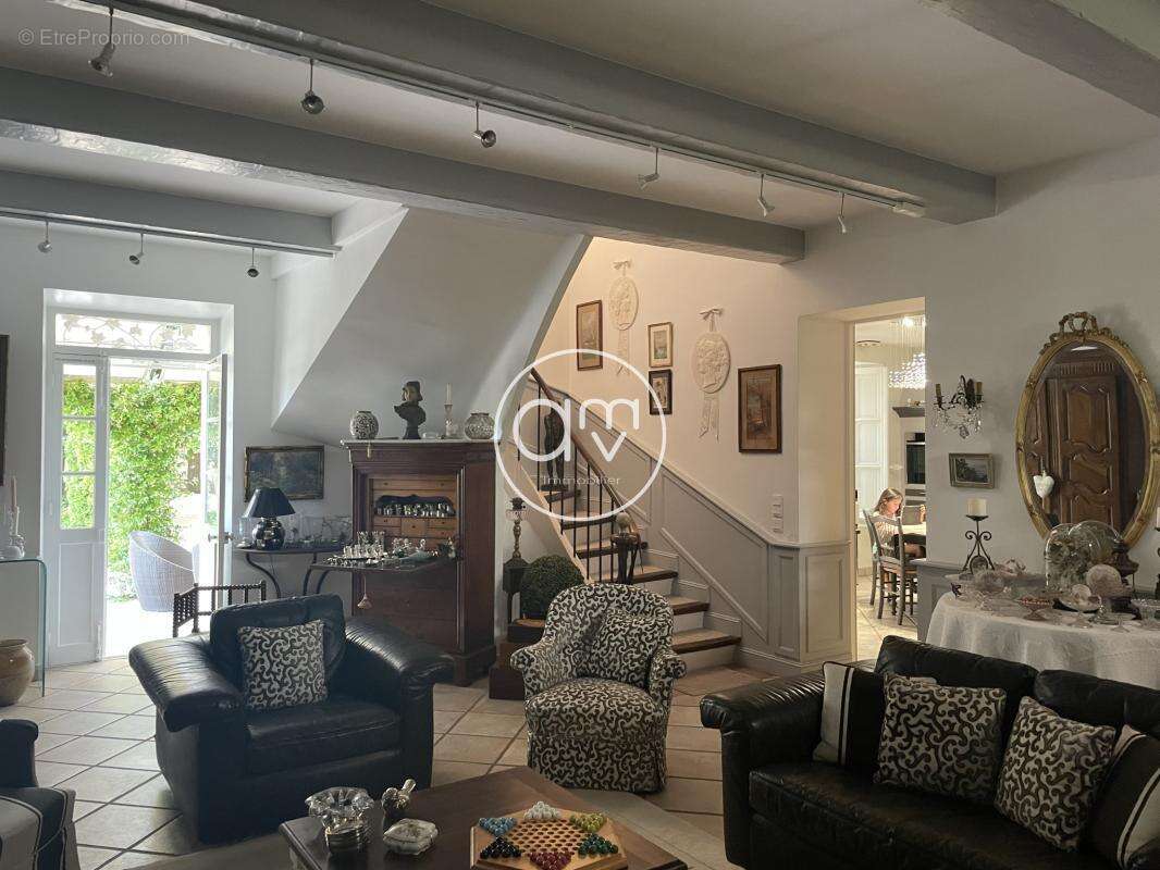 Maison à LA CRAU