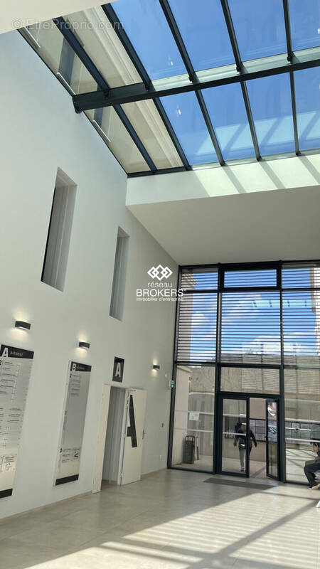 Commerce à CHATEAURENARD