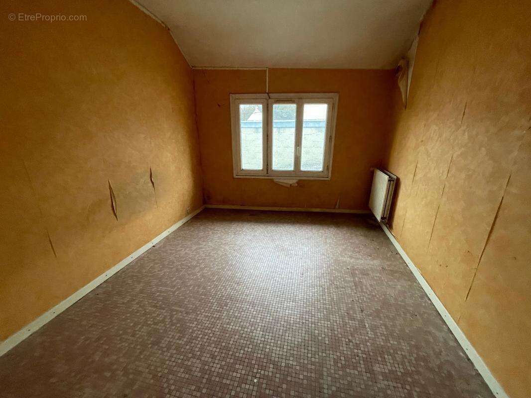 Maison à LIZY-SUR-OURCQ