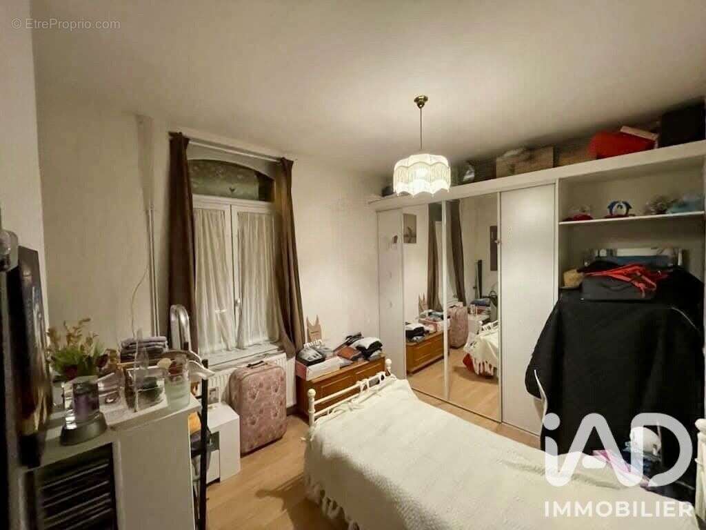 Maison 106 m² à Roubaix  - photo 6