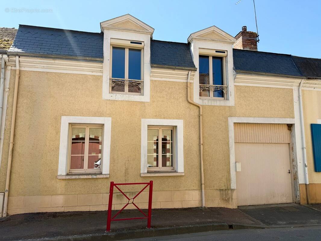 Façade - Maison à COURCEMONT