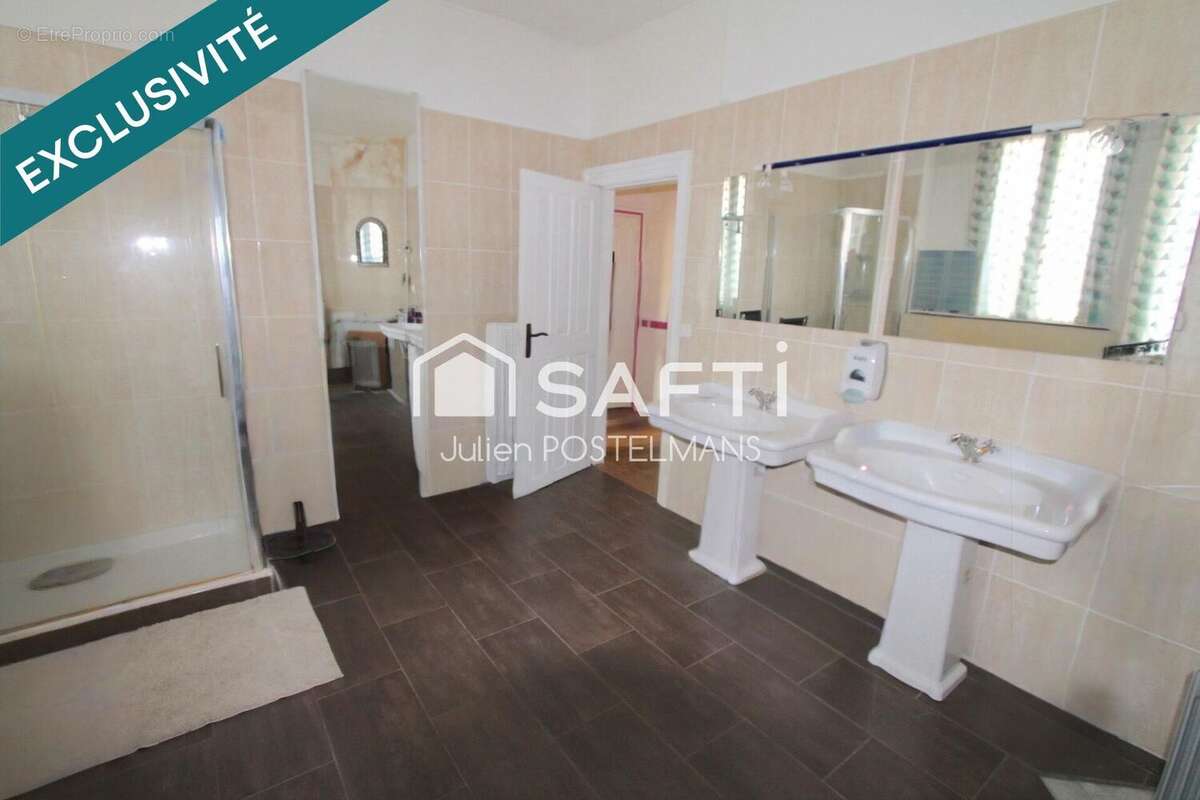 Appartement 420 m² à Lisieux  - photo 9