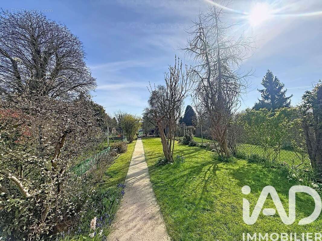 Maison 100 m² à Lambres-Lez-Douai  - photo 2