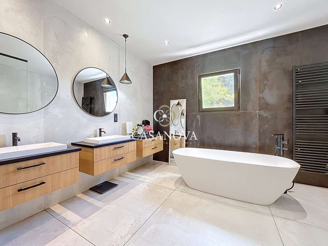 Maison à CLERMONT-L'HERAULT