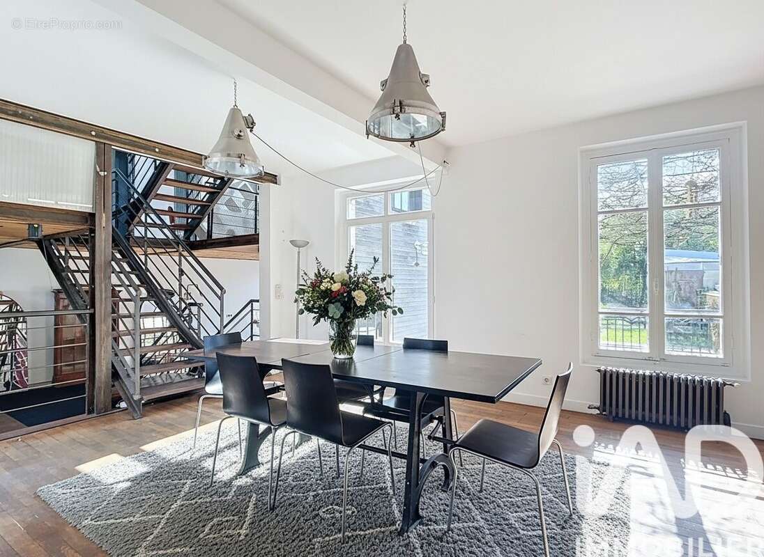 Photo 3 - Maison à SAINT-MAUR-DES-FOSSES