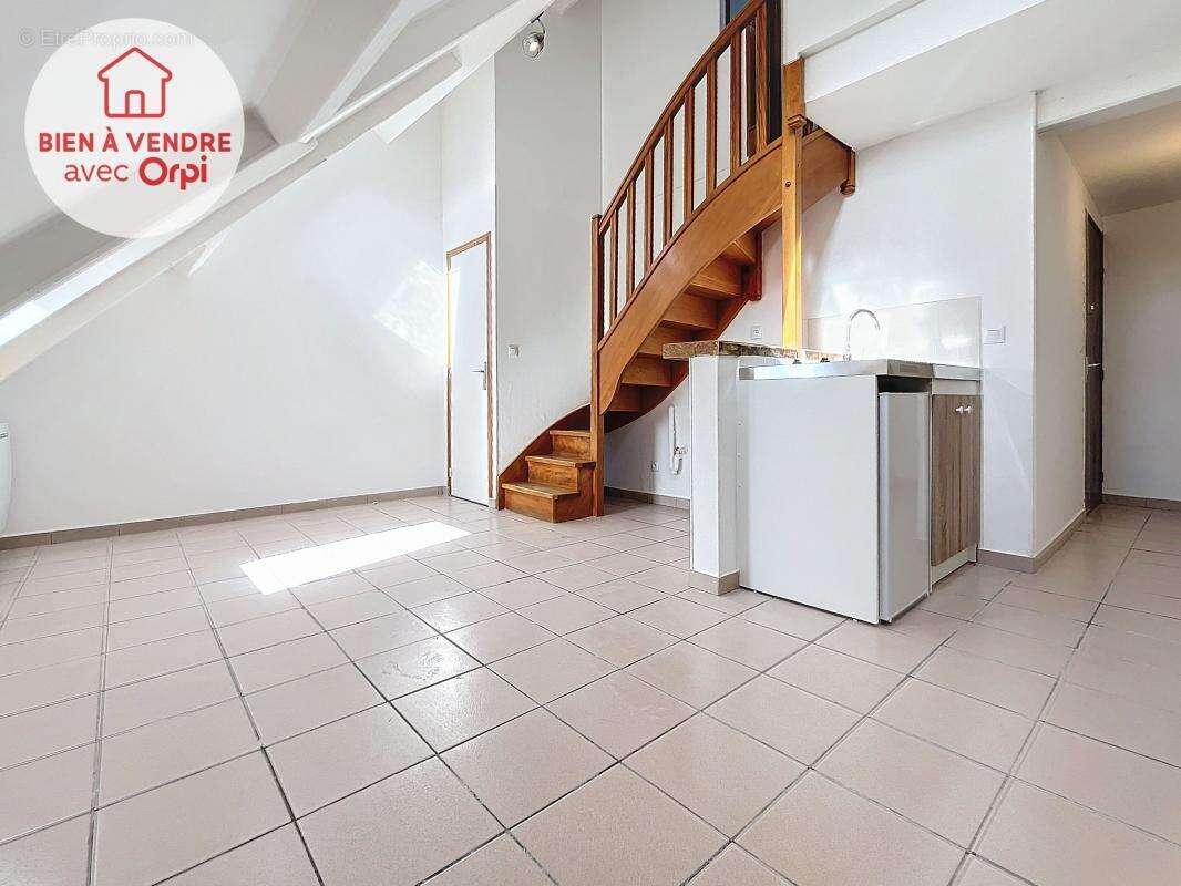 Appartement à JUZIERS