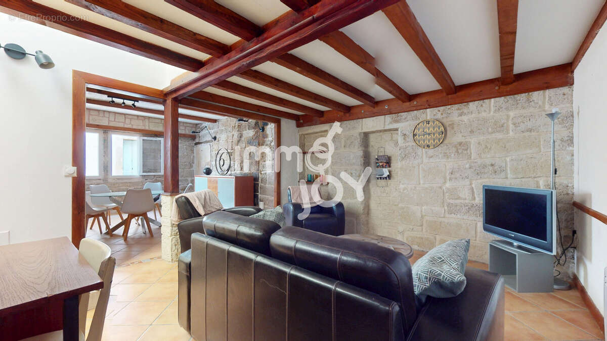 Pézenas Centre Historique   Authentique maison en pierre avec garage, terrasse et deux logements de charme - photo 6