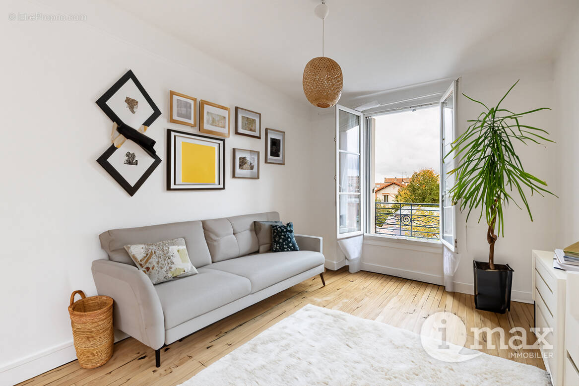 Appartement à COLOMBES