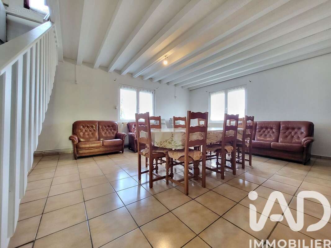 Photo 5 - Maison à MONTROND-LES-BAINS