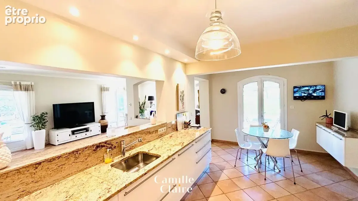 'Prestige' Maison 7 chambres de plain-pied avec piscine, 2 dépendances au calme absolu sur la destrousse - photo 10
