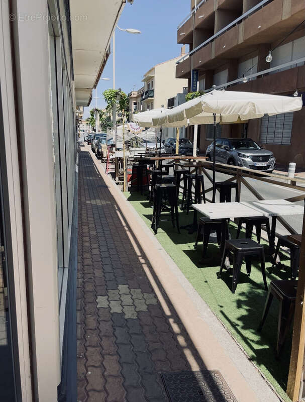 Commerce à VALRAS-PLAGE