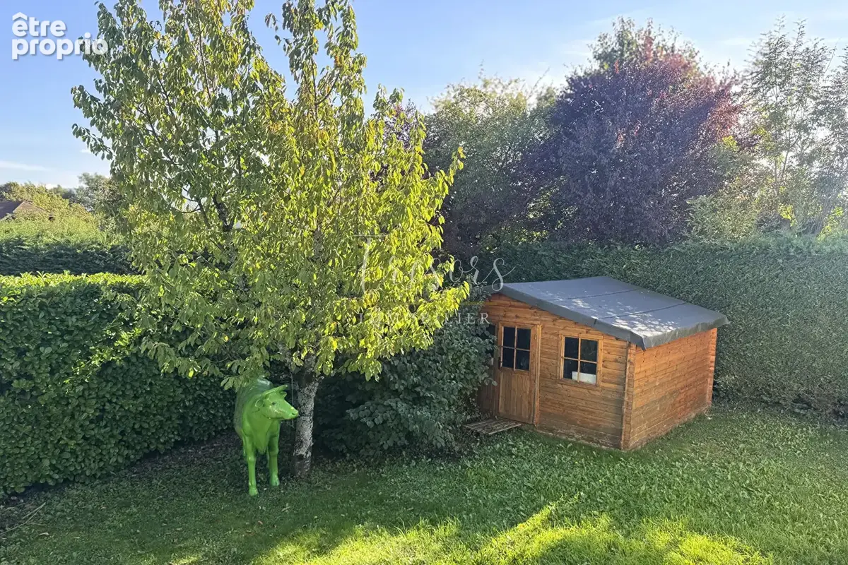POISY, au calme, sans vis à vis, maison de 179m2 avec piscine. - photo 3