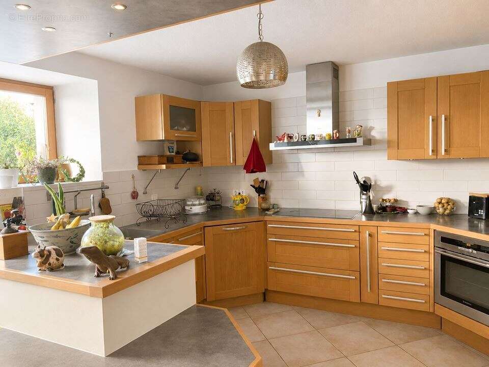 Appartement à VILLY-LE-PELLOUX