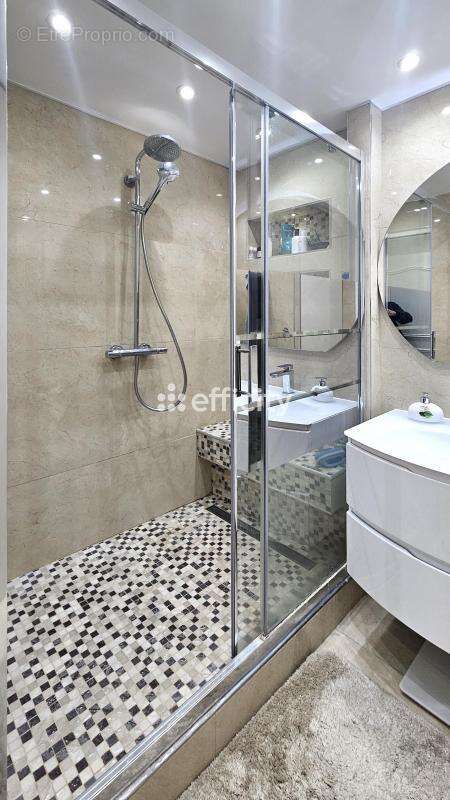 Appartement à FRESNES