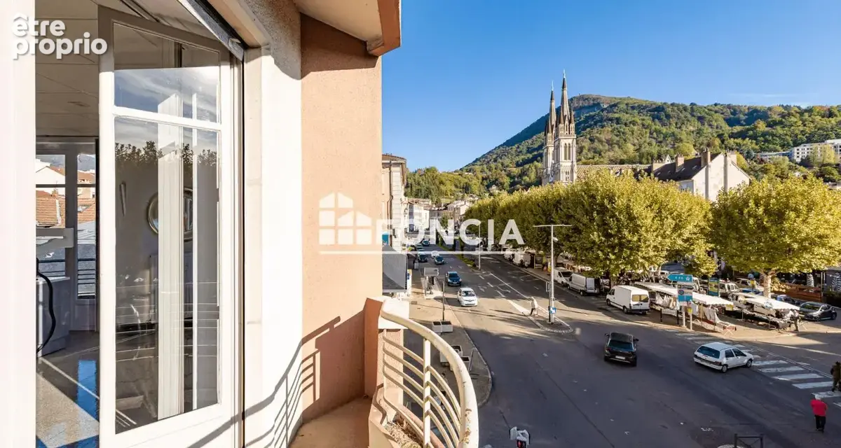  exclusivité foncia – voiron centre-ville – murs de cabinet dentaire - photo 1