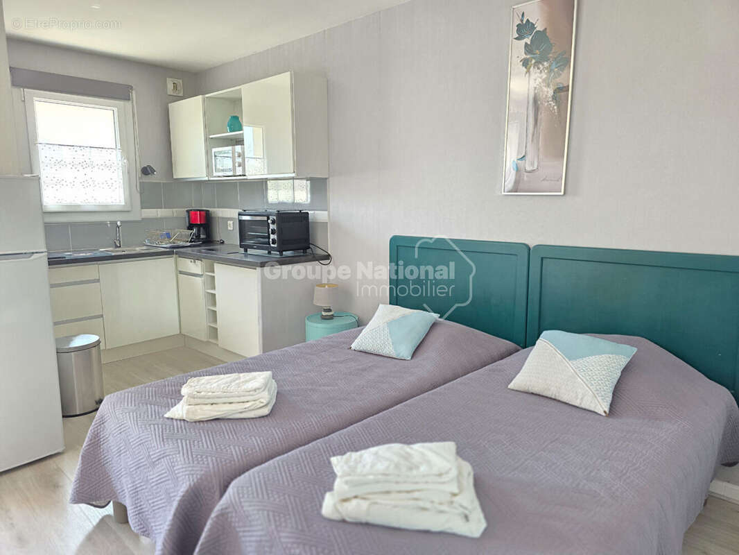 Appartement T1 rénové avec balcon à Gréoux-les-Bains - photo 2