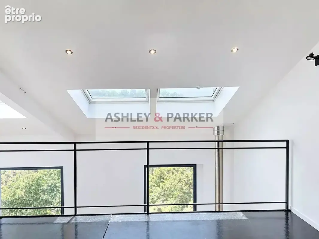 NICE GAIRAUT – VILLA LAETITIA – Appartement 4 pièces de caractère avec volumes, mezzanine, vue verdure et extérieur à aménager - photo 30