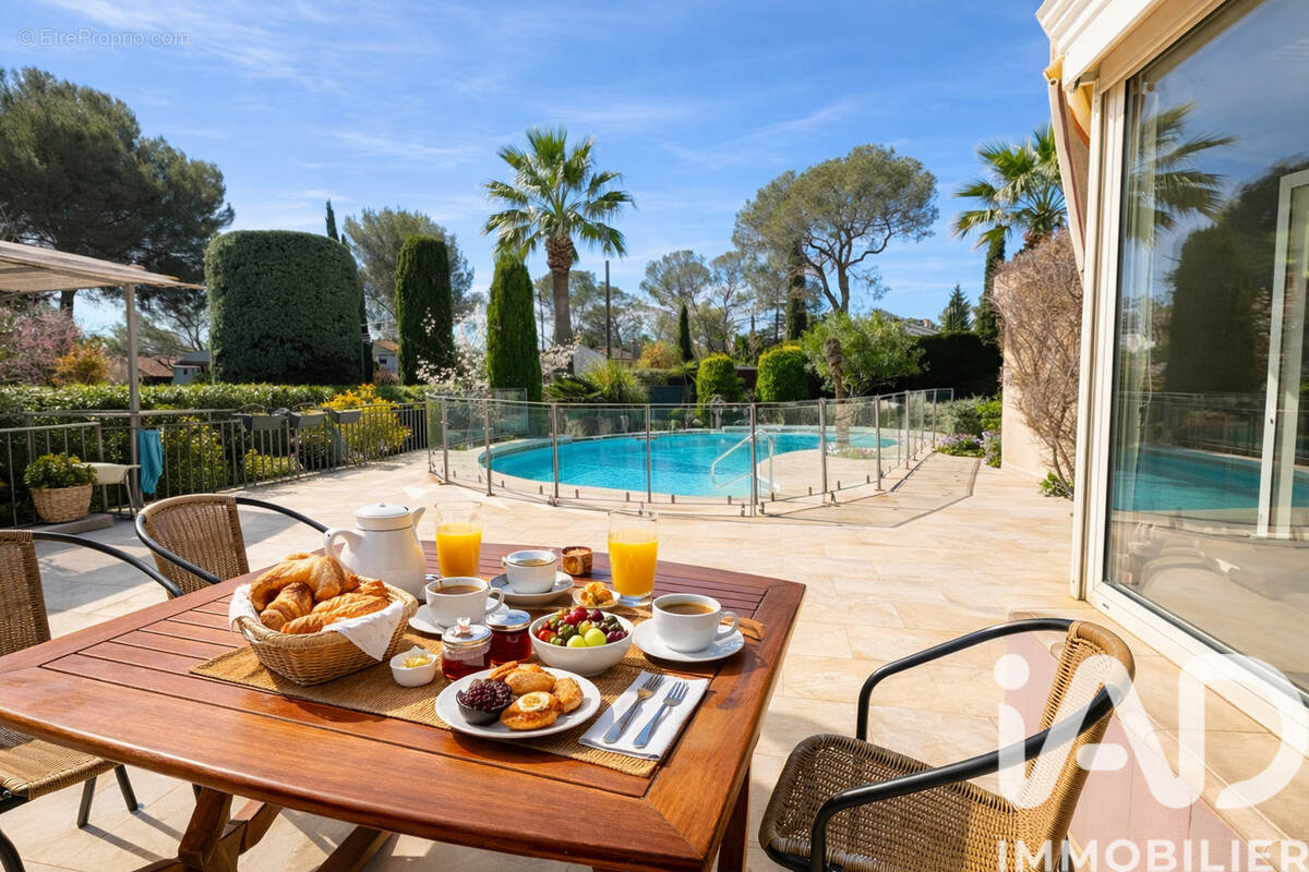 Photo 1 - Maison à SAINT-RAPHAEL