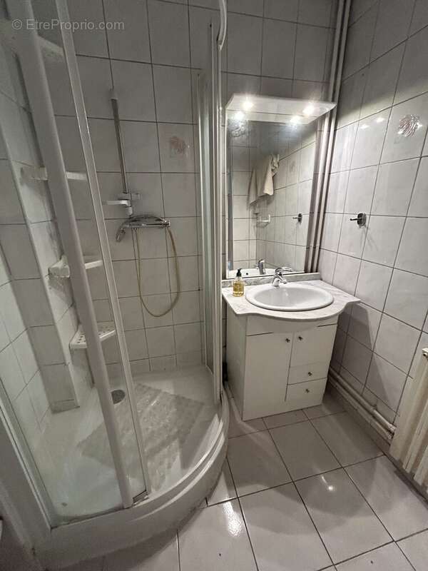 Appartement à SAINT-MARTIN-D'HERES