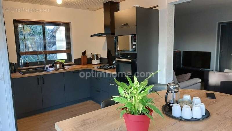 Maison à SAINT-MEEN-LE-GRAND