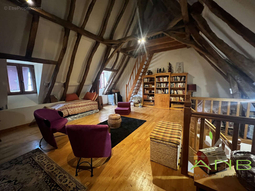 Maison à LE BUISSON-DE-CADOUIN