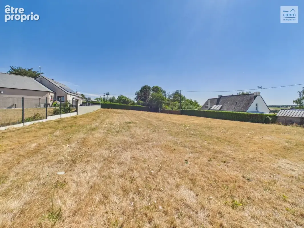 Terrain de 817 m² à batir - photo 2