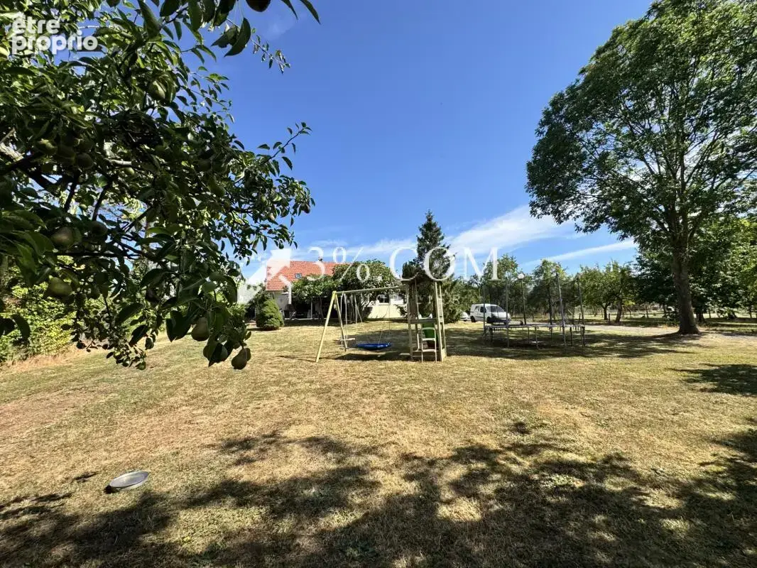 3%COM Belle propriété sur 41 ares - jardin -chalet - spa- ba - photo 14