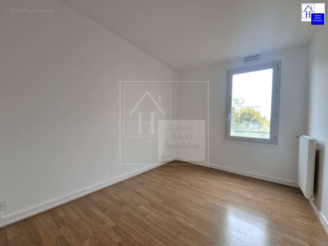 Chambre 2 - Appartement à MAISONS-ALFORT