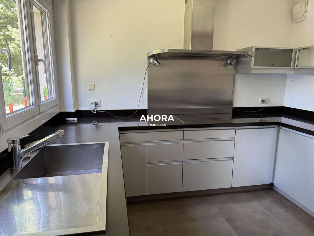 Appartement à MARSEILLE-9E