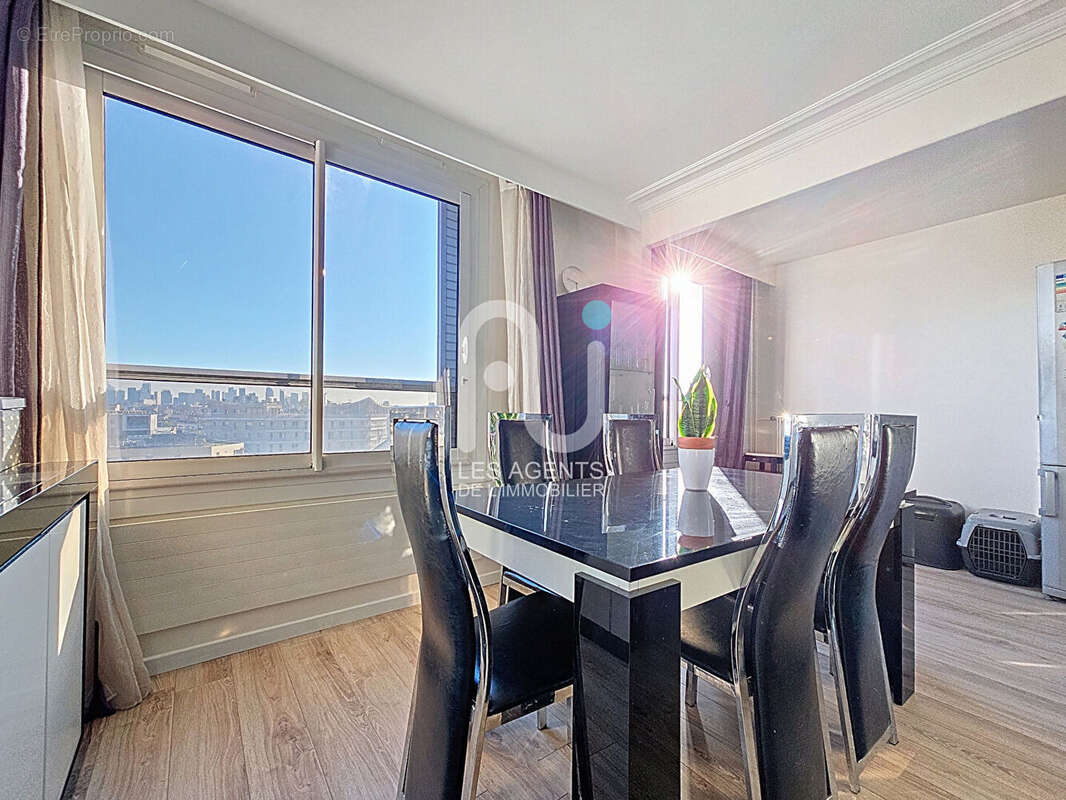 Appartement à ASNIERES-SUR-SEINE