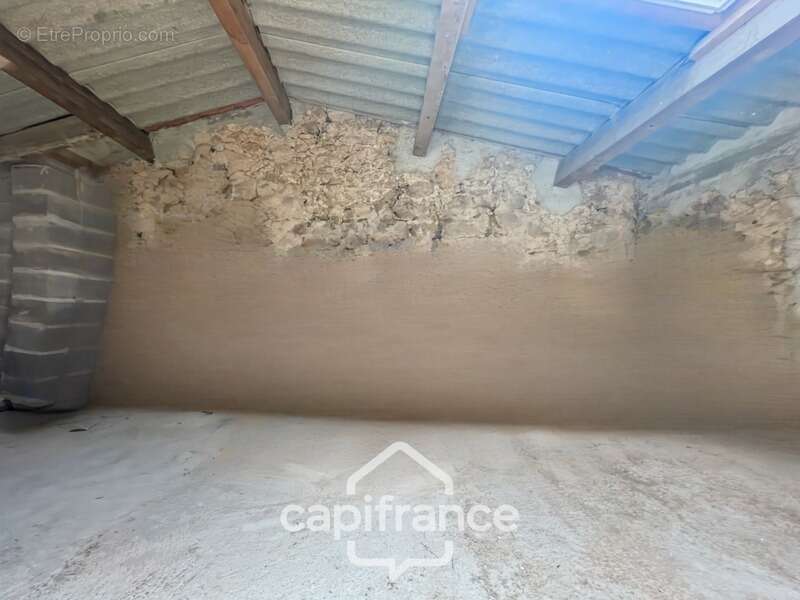 Maison à CAMPS-LA-SOURCE